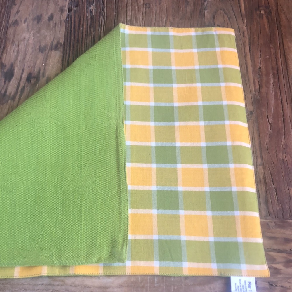 🥰 Pier 1 Placemat Set